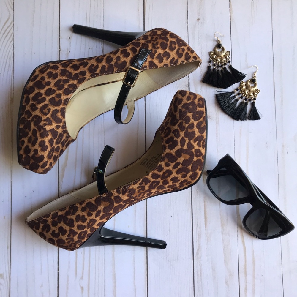 BCBG cheetah, animal print Mary Jane platforms